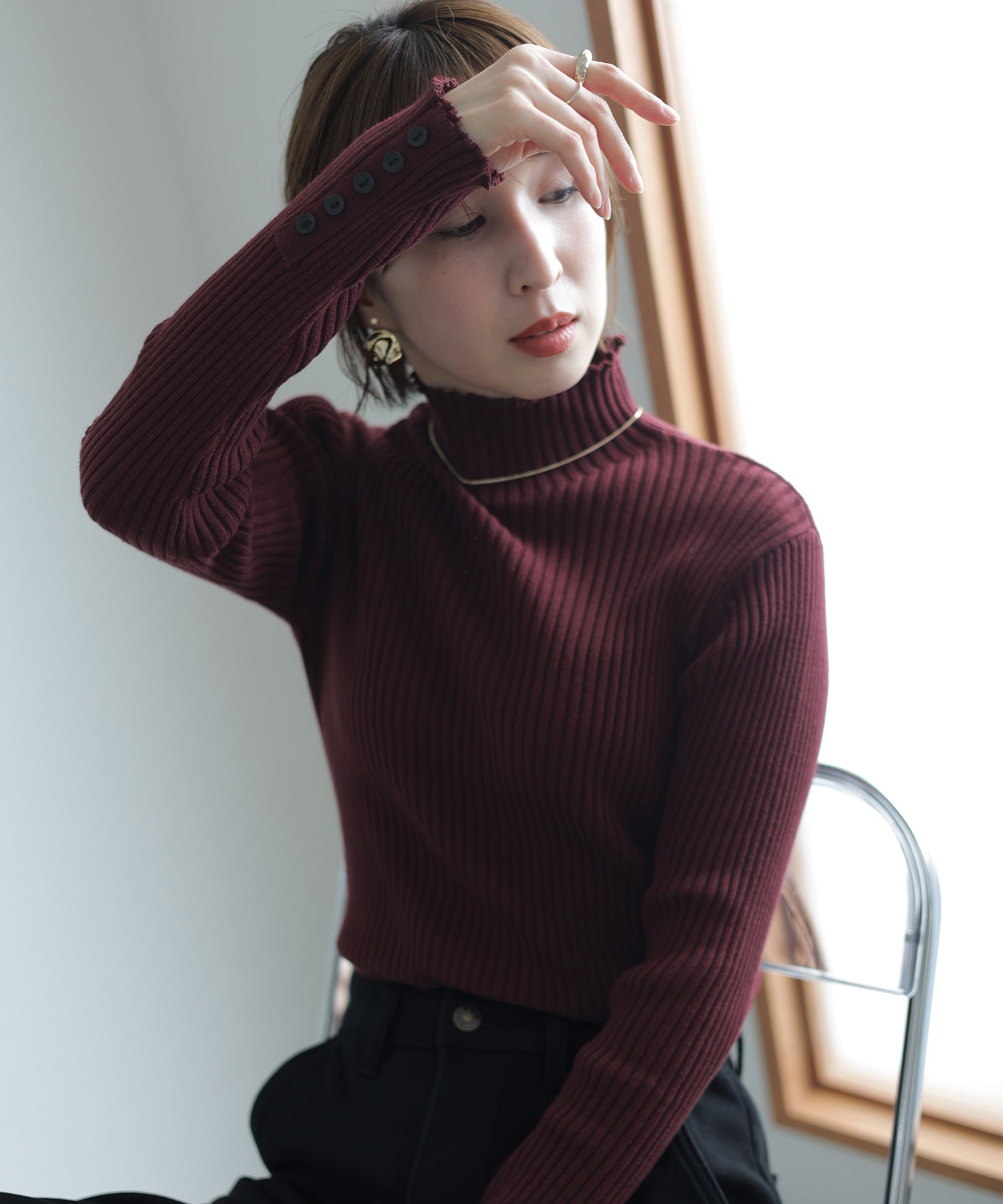 プールヴー PourVous メロウ襟タートルネックリブニット