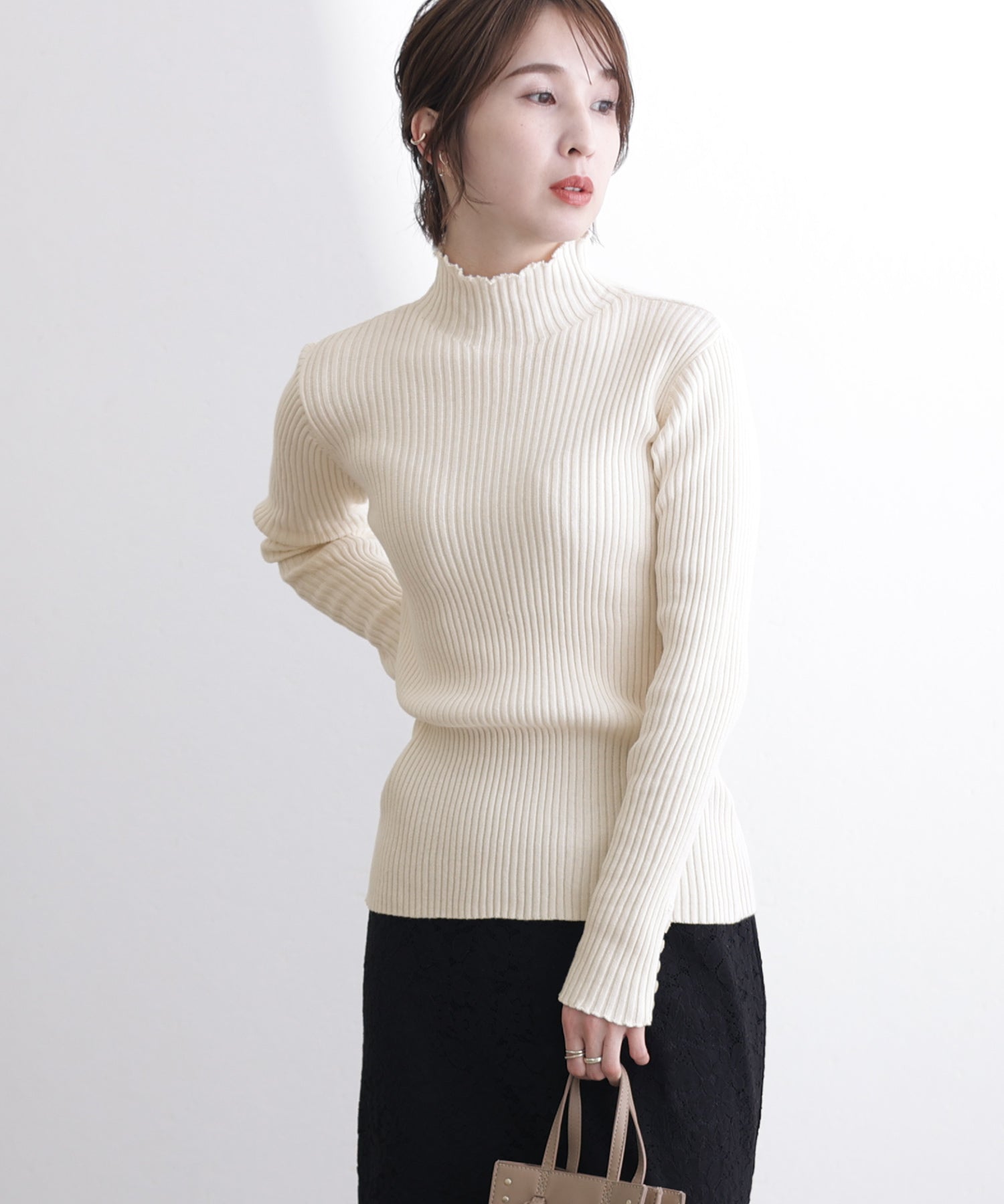 プールヴー PourVous メロウ襟タートルネックリブニット