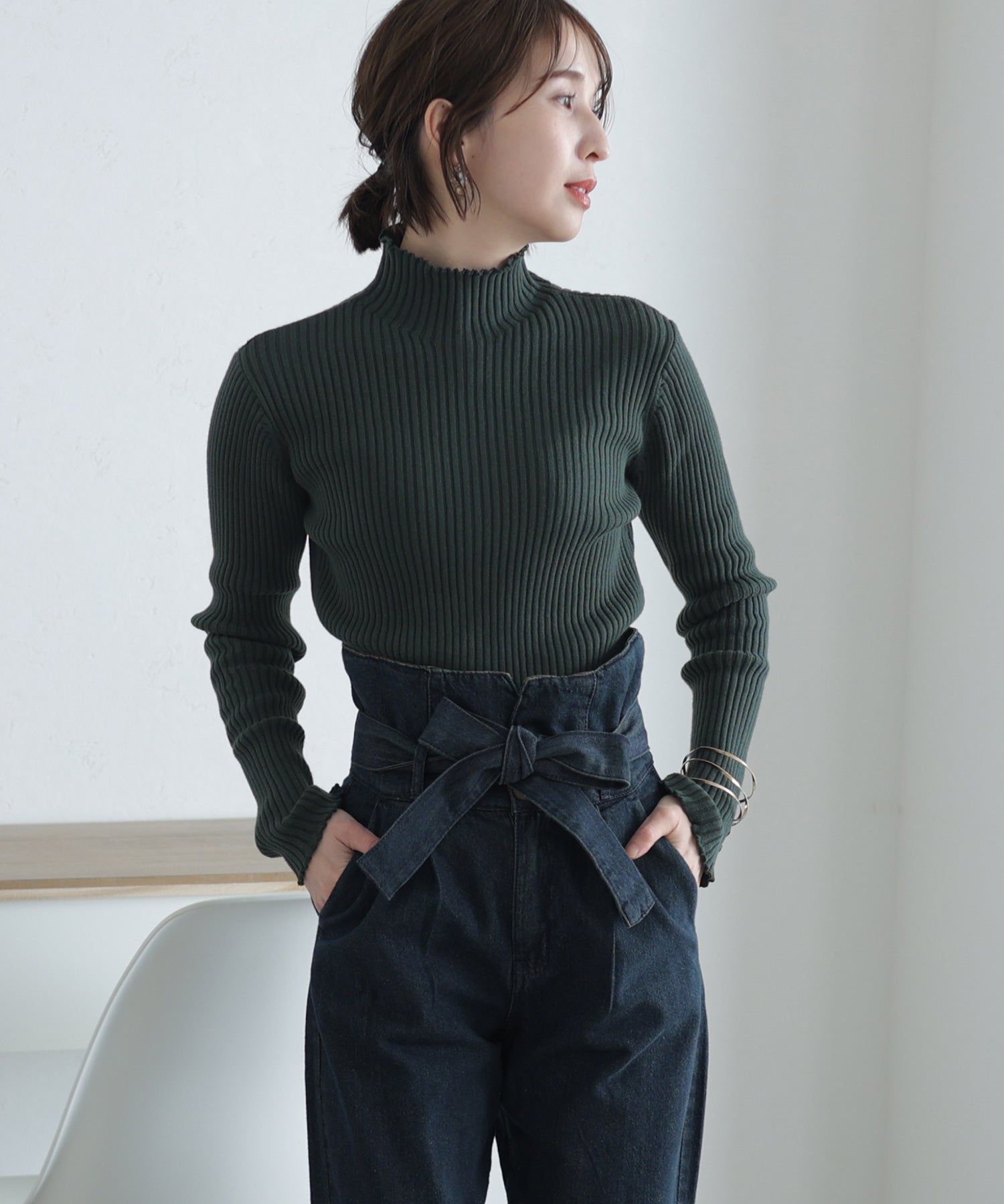 プールヴー PourVous メロウ襟タートルネックリブニット