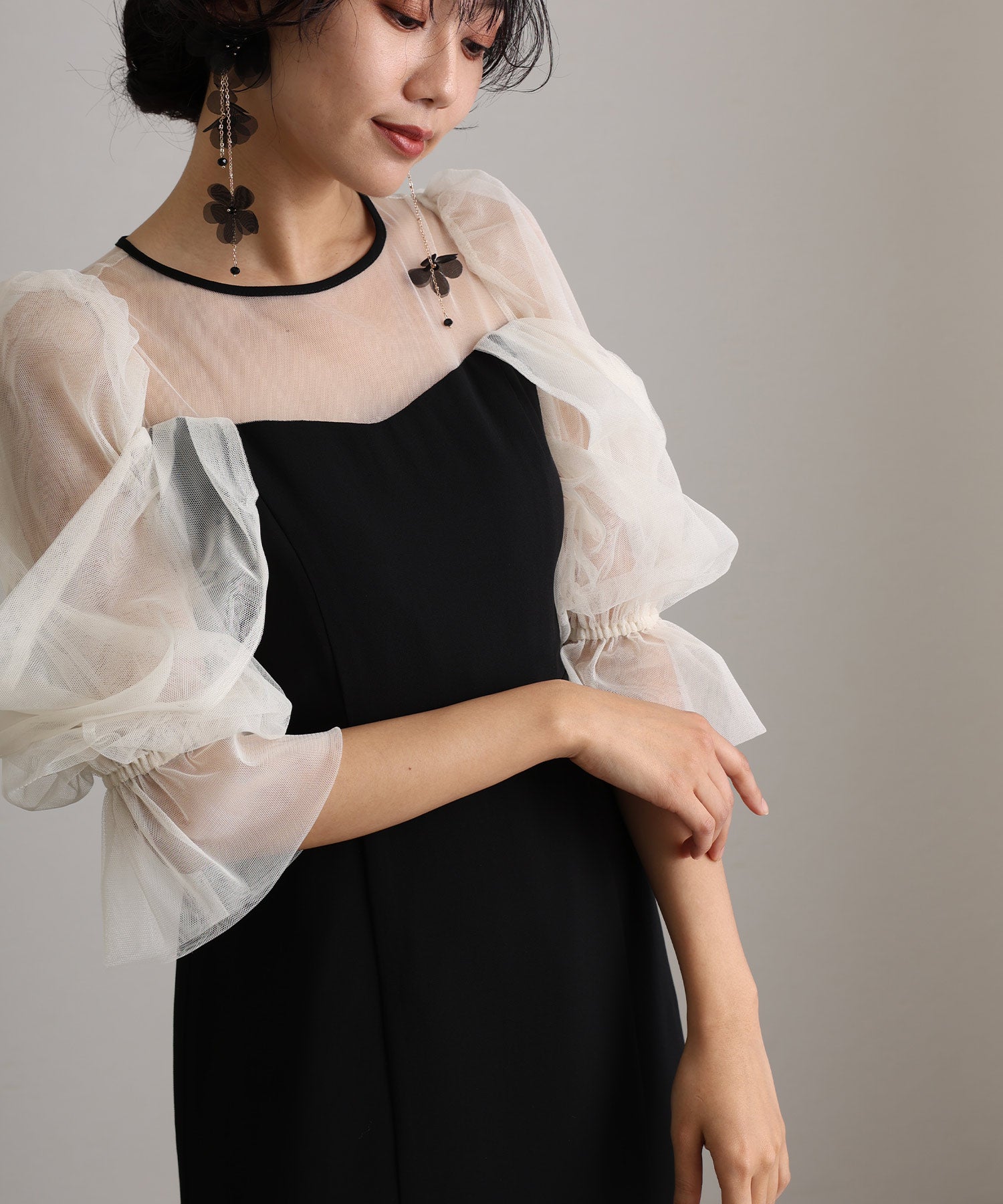 プールヴー PourVous 結婚式 ワンピース （オフ×ブラック） オフ×ブラック