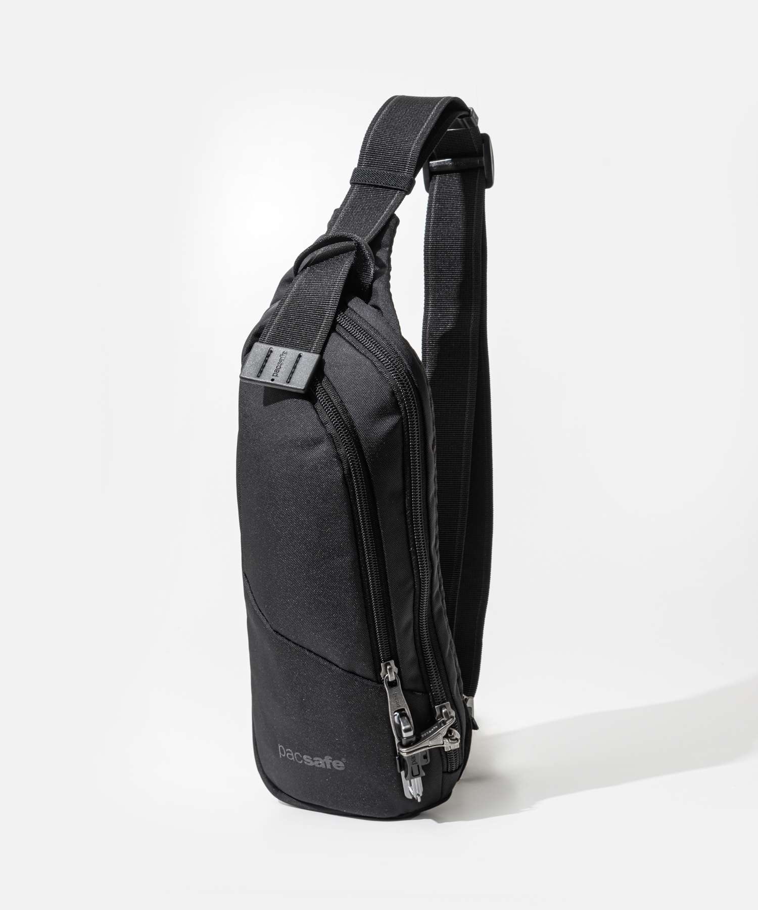 パックセーフ pacsafe 60161130 ボディバッグ Vibe 150 sling pack メンズ バック 盗難防止 クロスボディ （ブラック） ブラック