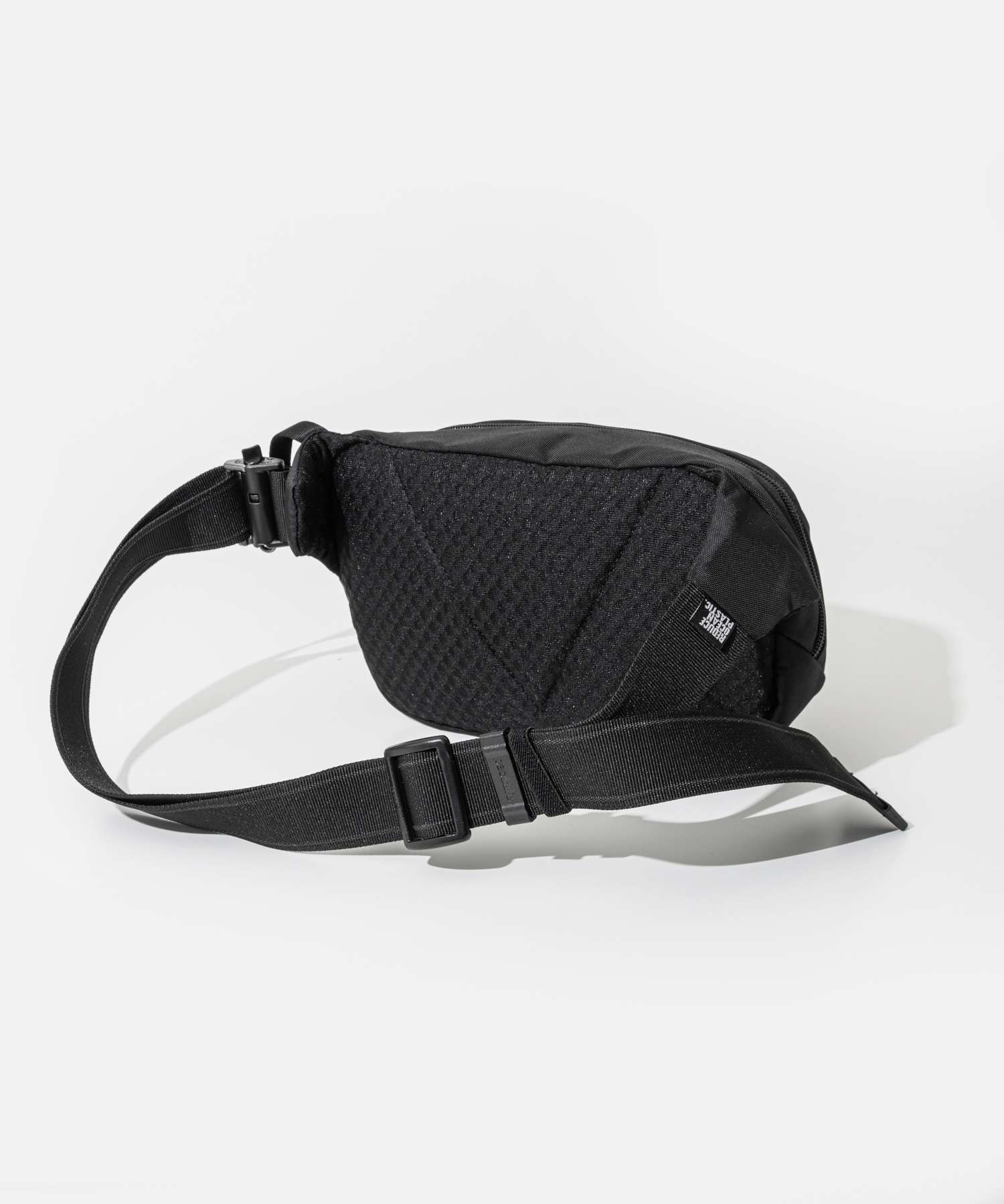 パックセーフ pacsafe 60141130 ボディバッグ Vibe 100 hip pack メンズ バック 盗難防止 クロスボディ （ブラック） ブラック