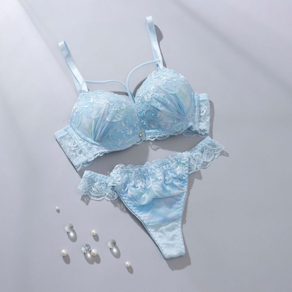 パリーゼ Palissee 【脇高】ロマンティックヘヴンブラ＆バックレースTバック  【返品不可商品】 （サックス） サックス