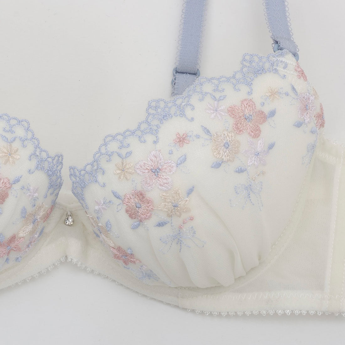 パリーゼ Palissee 【EFカップ】プチフラワーブーケ 3/4カップブラ＆ショーツ 【返品不可商品】