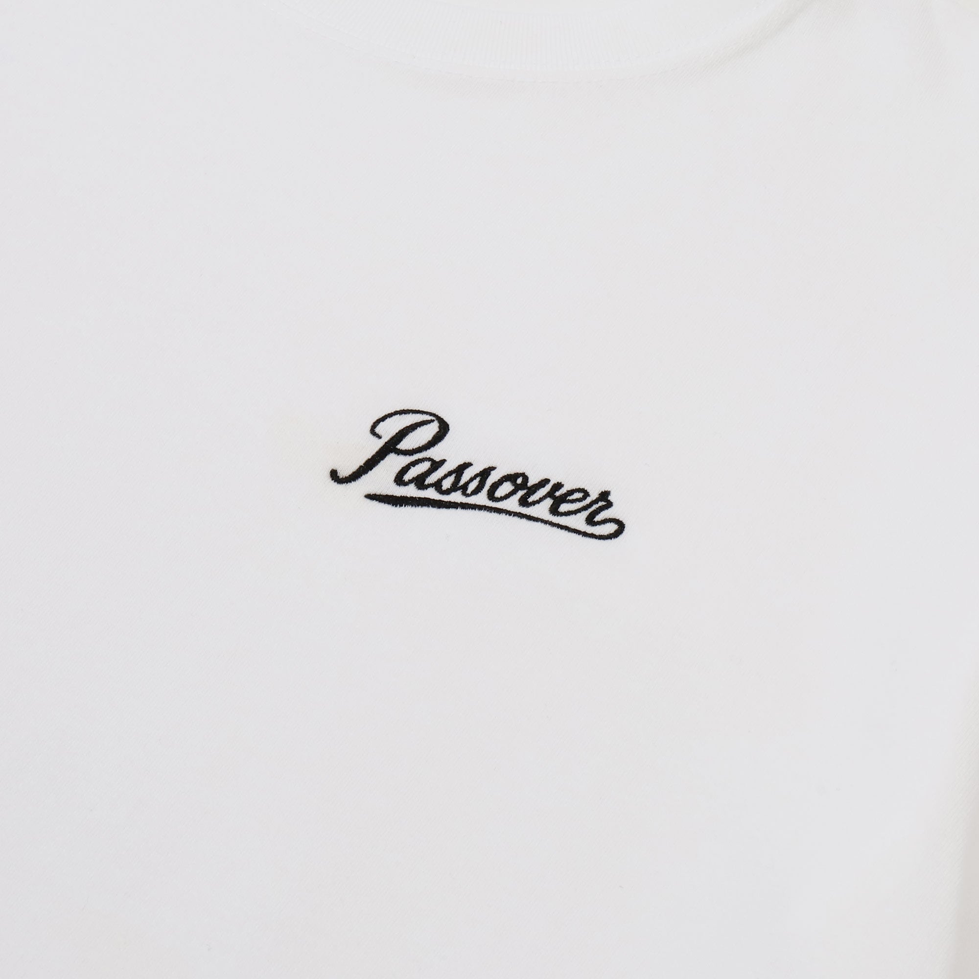 パスオーバー PASSOVER EMB TEE （WHITE/BLACK） WHITE/BLACK