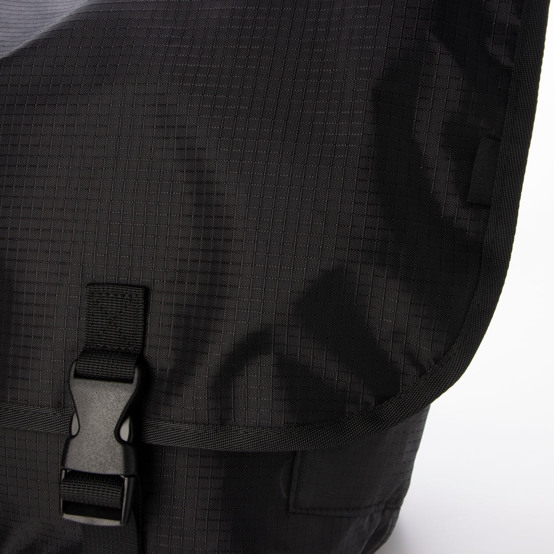 パッキング PACKING RIPSTOP MESSENGER （ブラック） ブラック