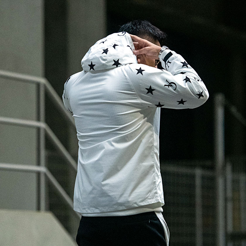 キャバリア CavariA C.V.R.A スター柄切替マウンテンパーカー アウター