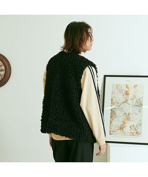 キャバリア CavariA CavariA プードルファーベスト もこもこ