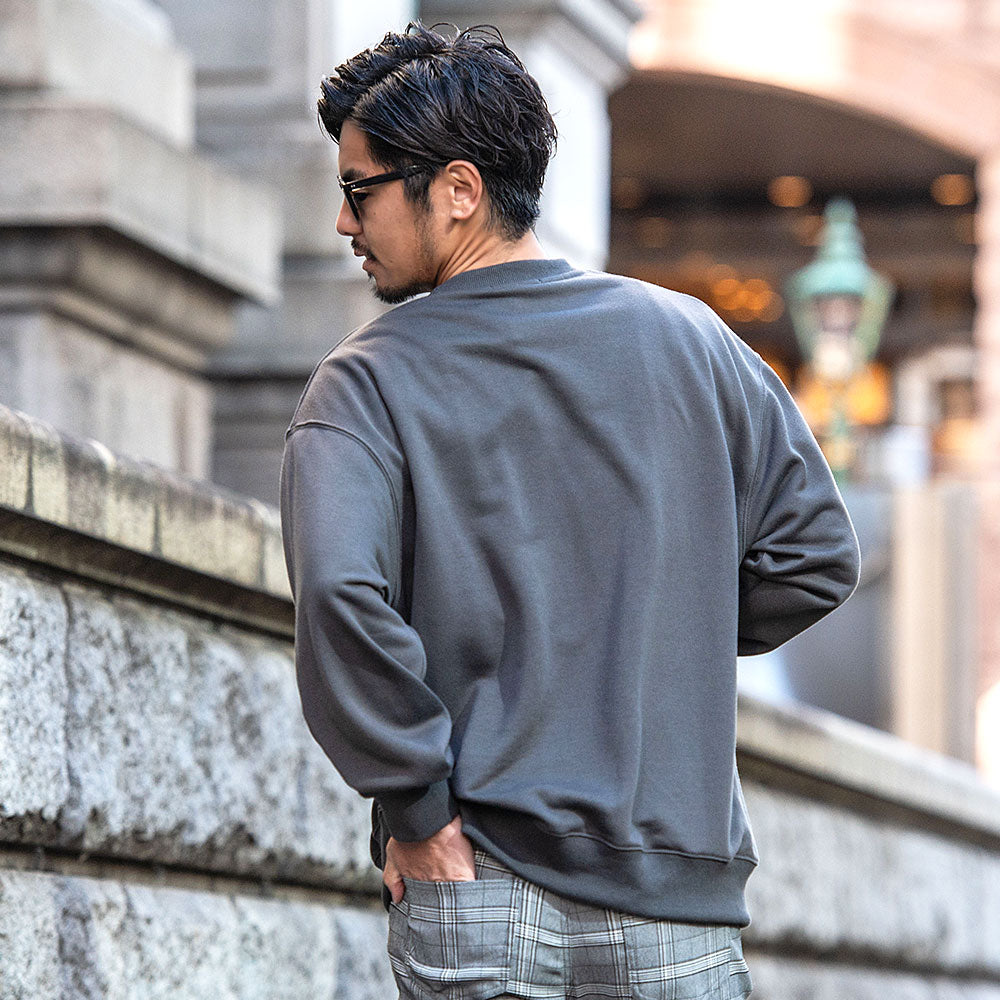 キャバリア CavariA CavariA クルーネック シルバー箔プリント長袖トレーナー