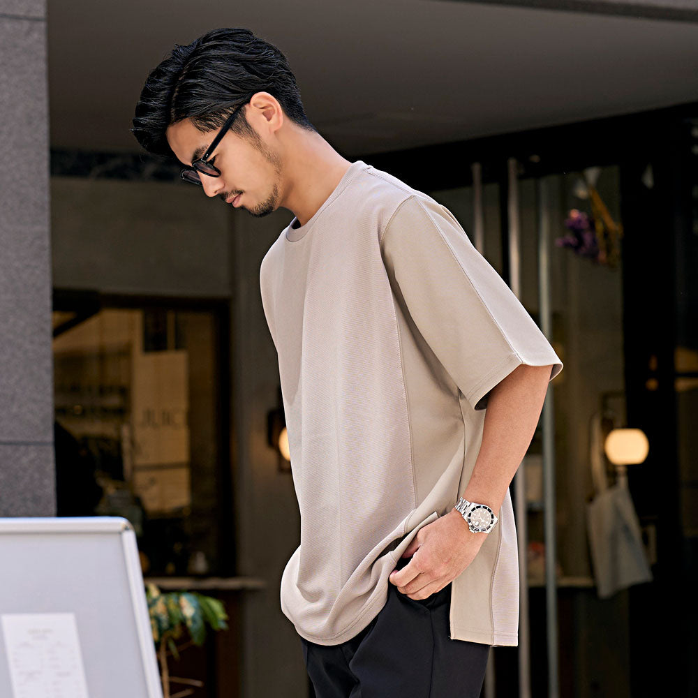 キャバリア CavariA CavariA クルーネック パネルサイドスリット半袖Tシャツ （GREIGE(グレージュ)） GREIGE(グレージュ)