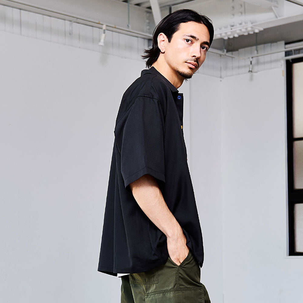 キャバリア CavariA CONVERSE 刺繍入りポリツイル半袖オーバーシャツ （49(BLK/ブラック)） 49(BLK/ブラック)