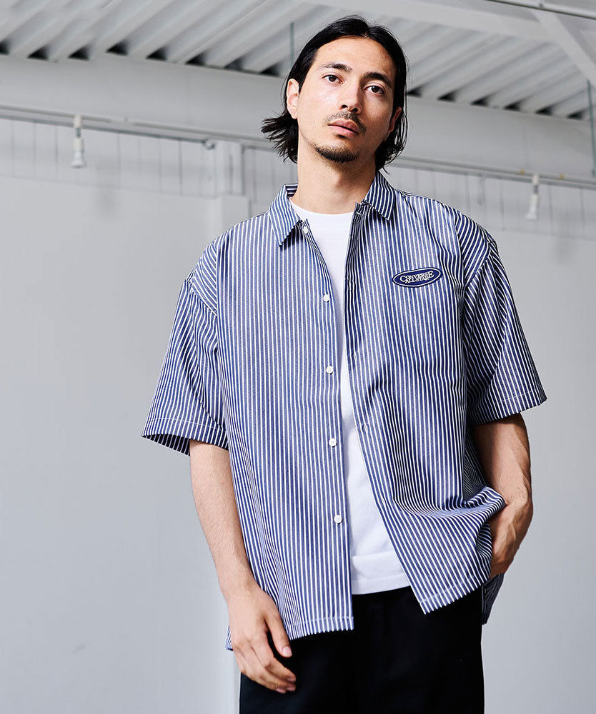 キャバリア CavariA CONVERSE ワッペン付きストライプ半袖オーバーシャツ （67(NAVY ST/ネイビーストライプ)） 67(NAVY ST/ネイビーストライプ)