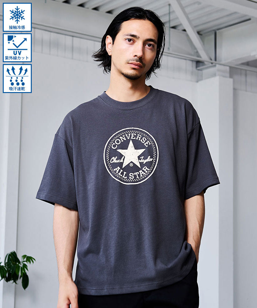キャバリア CavariA CONVERSE アンクル＆ロゴ発泡プリント半袖TEE （48(SUMIKURO/スミクロ)） 48(SUMIKURO/スミクロ)