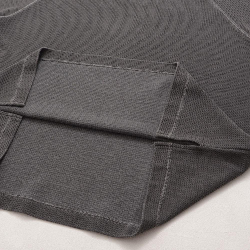 キャバリア CavariA CavariA ピグメントワッフルカットソー 長袖Tシャツ （BLACK(ブラック)） BLACK(ブラック)