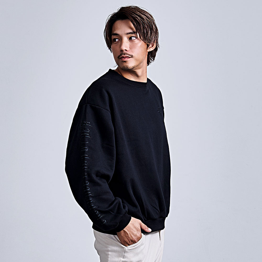キャバリア CavariA CavariA ペイズリークロスアップリケトレーナー （BLK×WHT(ブラック×ホワイト)） BLK×WHT(ブラック×ホワイト)