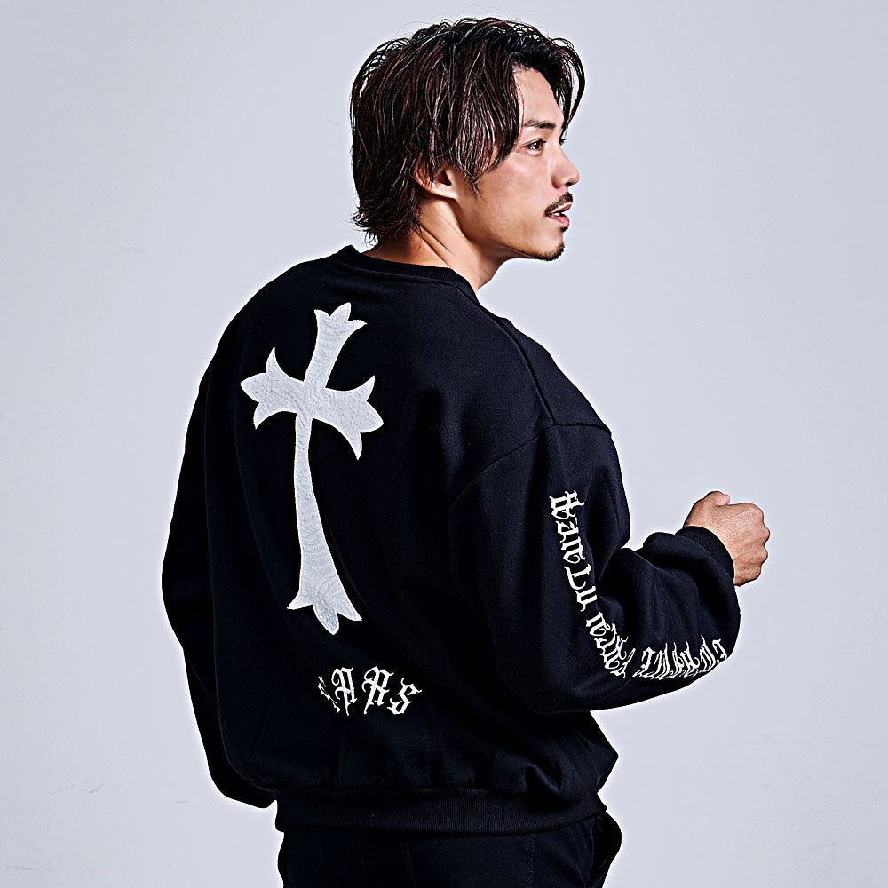 キャバリア CavariA CavariA ペイズリークロスアップリケトレーナー （BLK×WHT(ブラック×ホワイト)） BLK×WHT(ブラック×ホワイト)