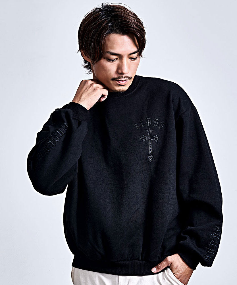 キャバリア CavariA CavariA ペイズリークロスアップリケトレーナー （BLK×BLK(ブラック×ブラック)） BLK×BLK(ブラック×ブラック)