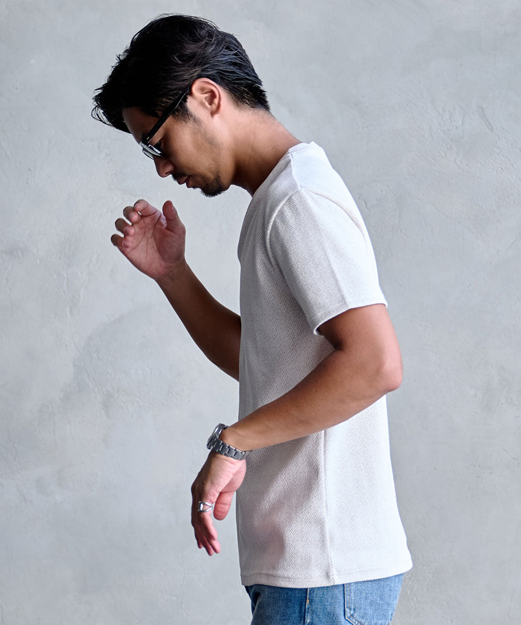 キャバリア CavariA CavariA ラフヘリンボーン半袖VネックTEE （02(WHT×BLK/ホワイト×ブラック)） 02(WHT×BLK/ホワイト×ブラック)
