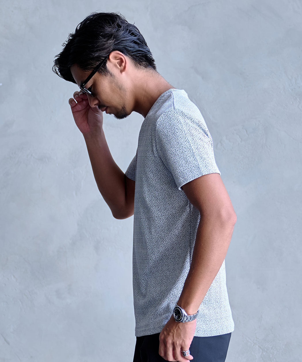 キャバリア CavariA CavariA ラフヘリンボーン半袖VネックTEE （02(WHT×BLK/ホワイト×ブラック)） 02(WHT×BLK/ホワイト×ブラック)