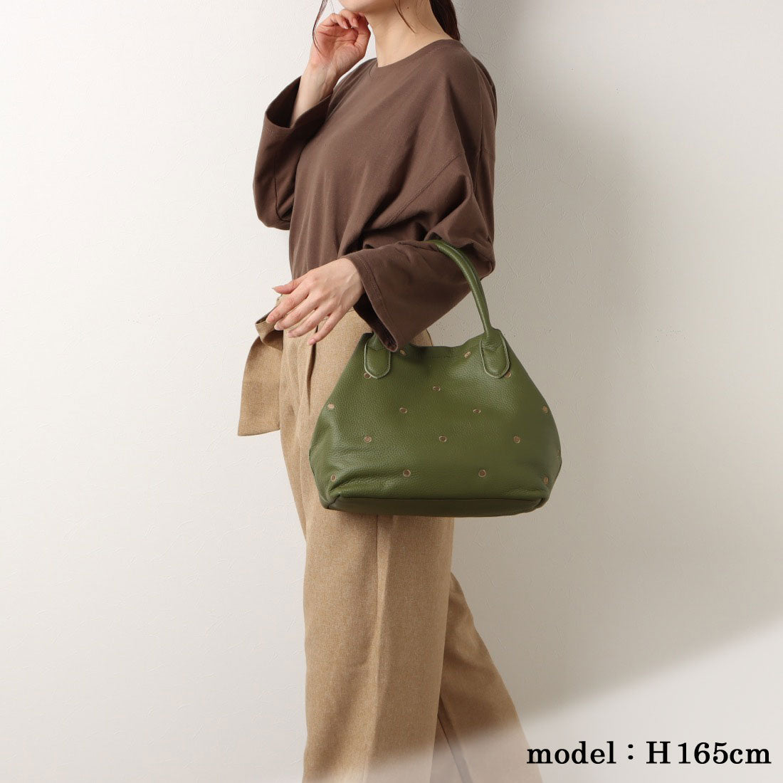 ＜ロングセラー＞【テレビ ドラマ着用アイテム】ペルケ perche / 牛革ドット刺繍トートバッグ