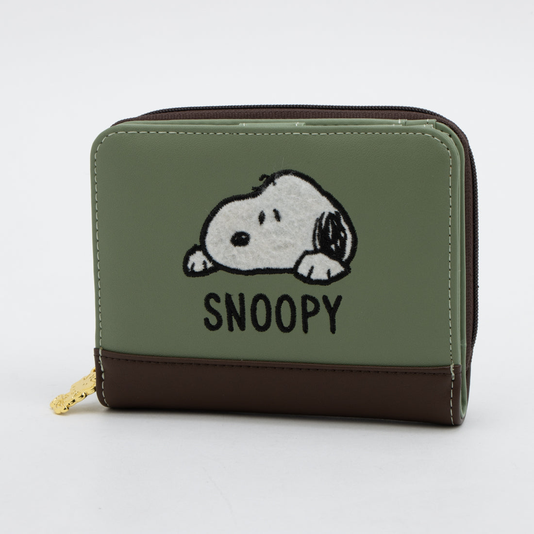 ピーナッツ PEANUTS 財布 レディース 2折り ラウンドファスナー 大容量 シンプル サガラ刺繍 もこもこ 可愛い キャラクター （グリーン） グリーン