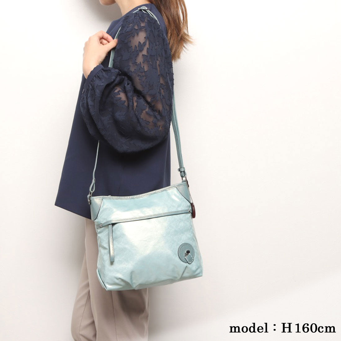 ペレボルサ PELLE BORSA 「アライブ」ショルダーバッグ（ネイビー）日本製 ネイビー