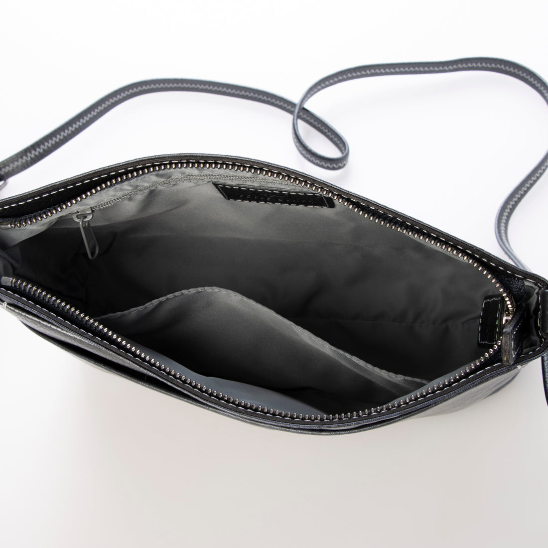 Pelle Borsa Shoulder Bag