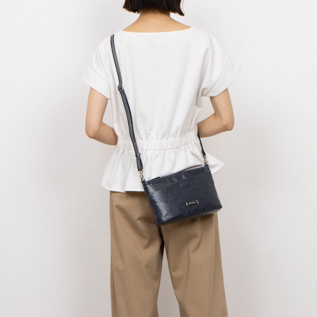 Pelle Borsa Shoulder Bag