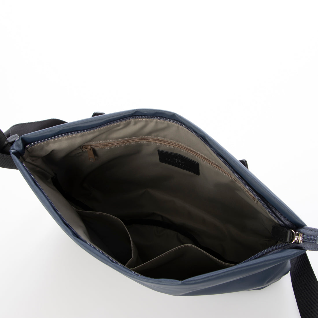 ペレボルサ PELLE BORSA 「チアーズ」ショルダーバッグ