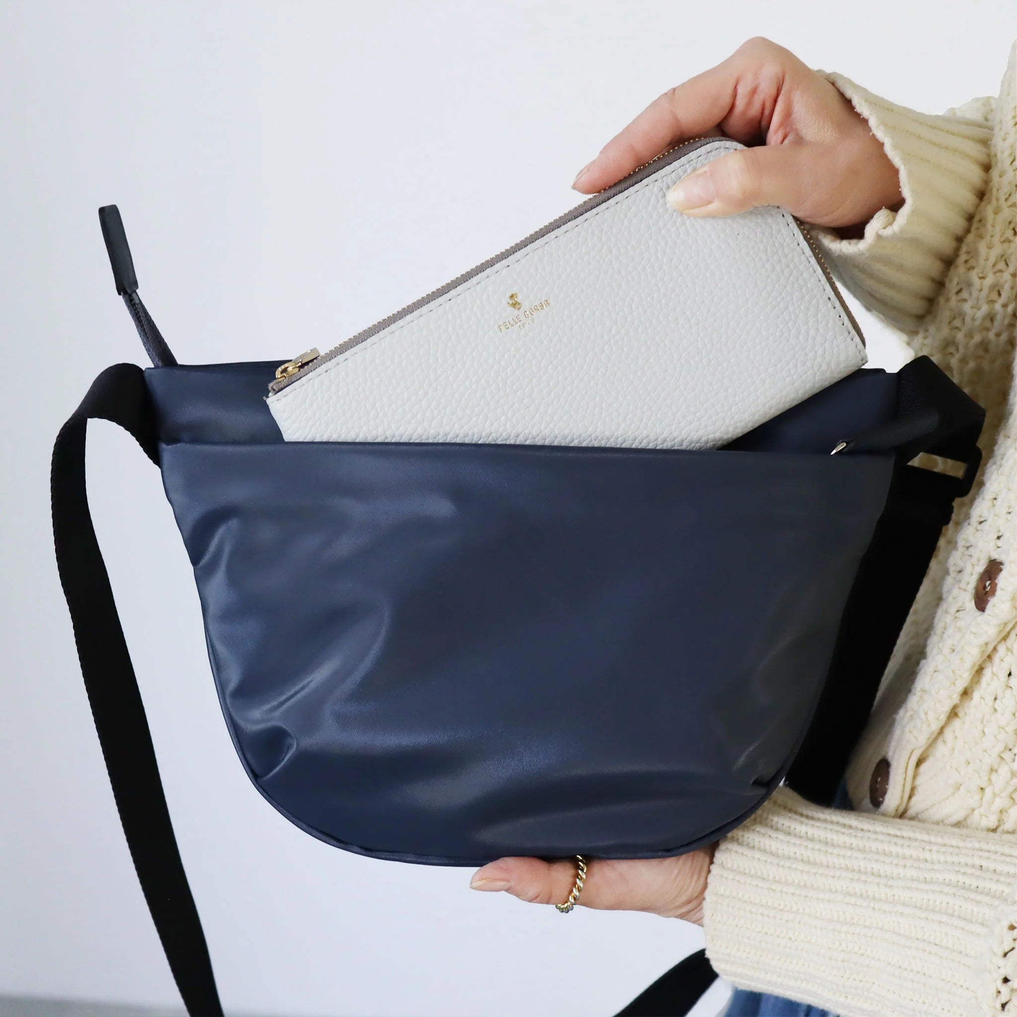 ペレボルサ PELLE BORSA ショルダーバッグ