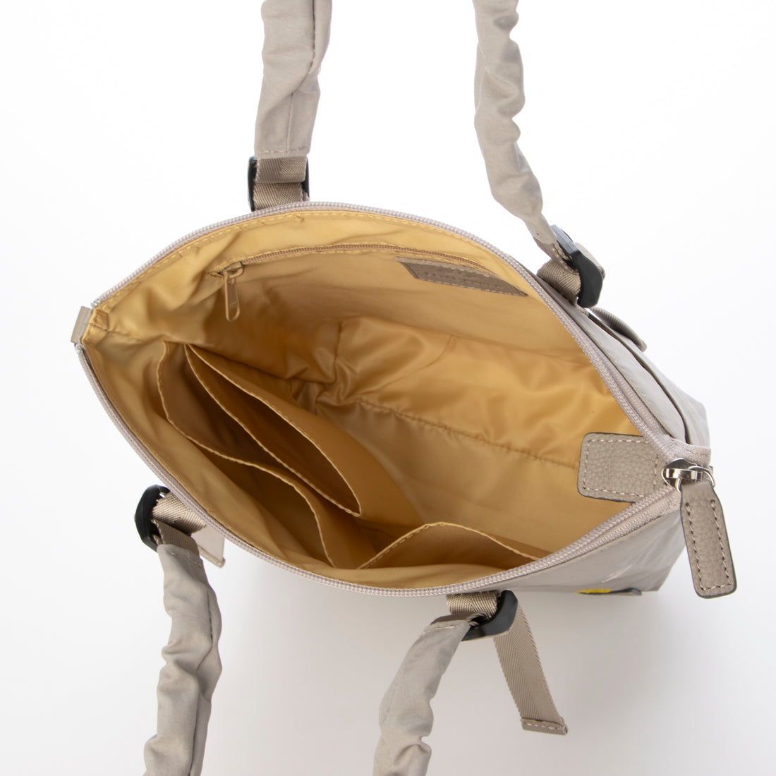 ペレボルサ PELLE BORSA 2WAYハンドバッグ （ライトグレー） ライトグレー