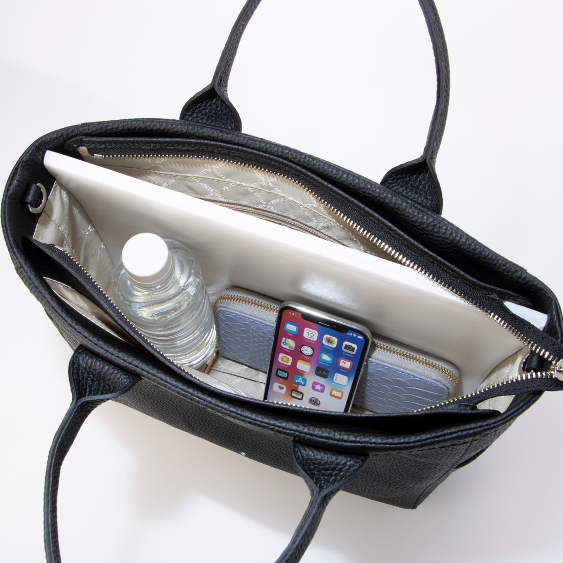 ペレボルサ PELLE BORSA 「レネット」ミディアムトート （ブラック） ブラック