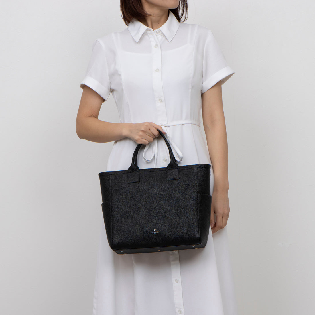 ペレボルサ PELLE BORSA 「レネット」ミディアムトート （ブラック） ブラック