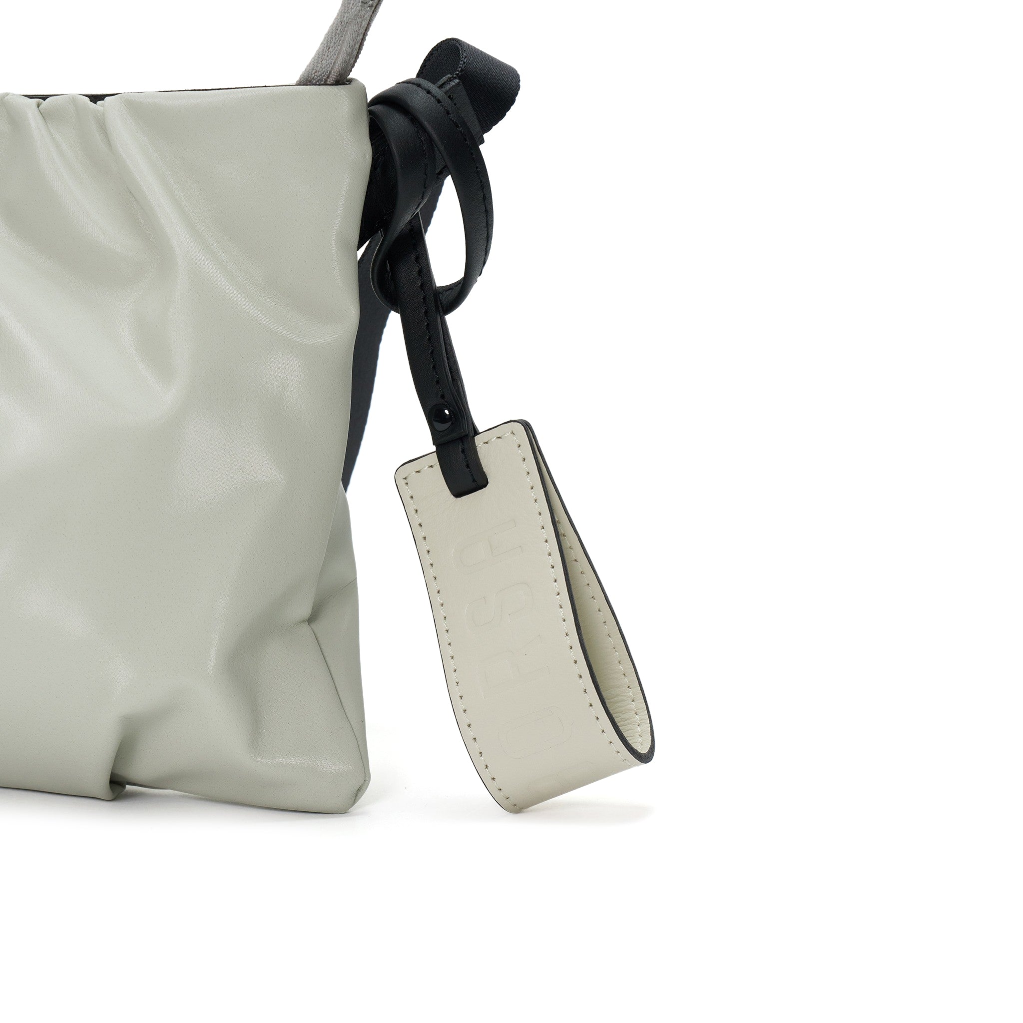 ペレボルサ PELLE BORSA ショルダーバッグ （アイボリー） アイボリー