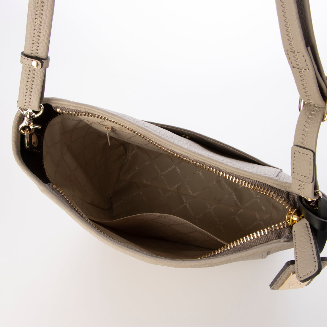 ペレボルサ PELLE BORSA ショルダーバッグ （グレージュ） グレージュ