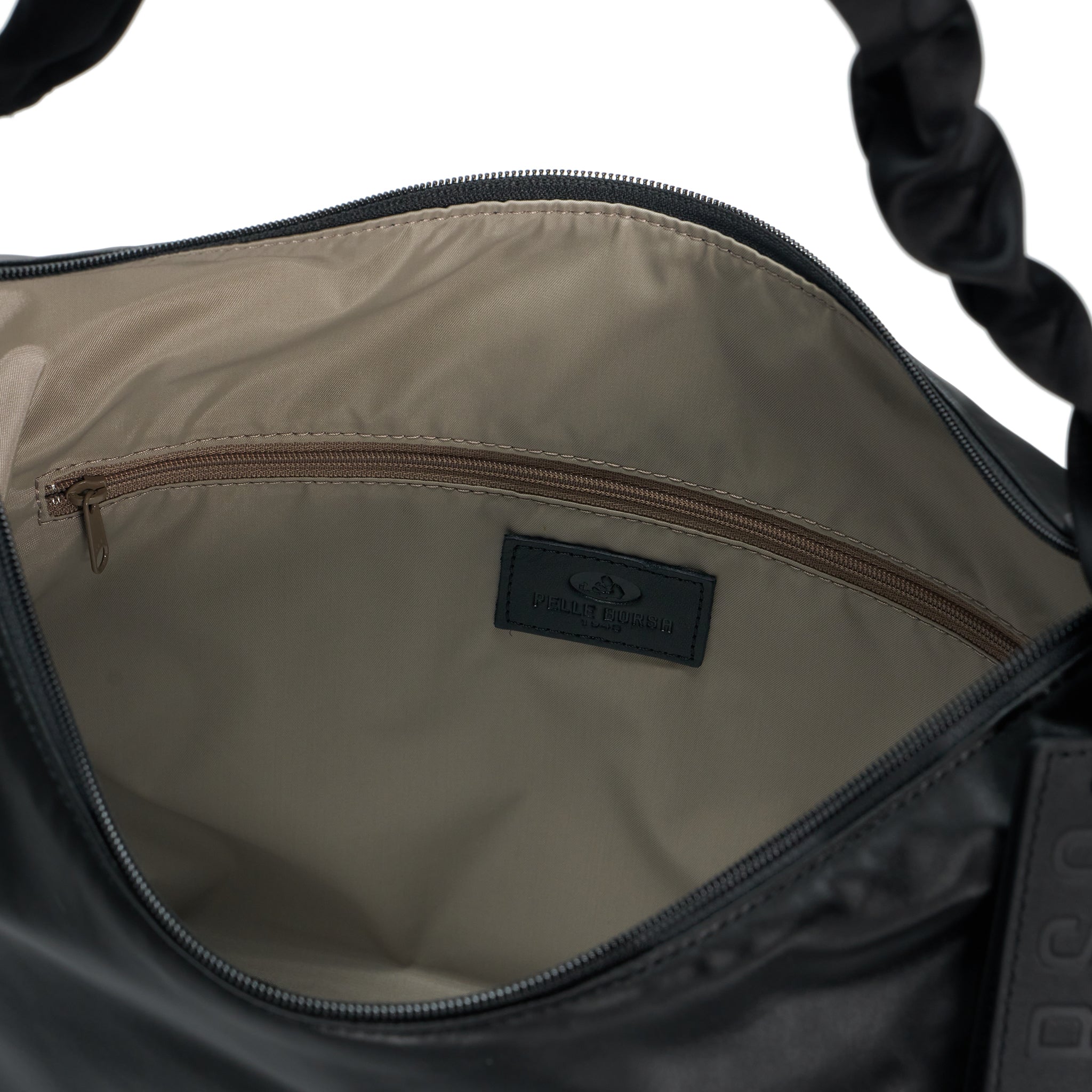ペレボルサ PELLE BORSA 「チアーズ」ショルダーバッグ （ブラック） ブラック