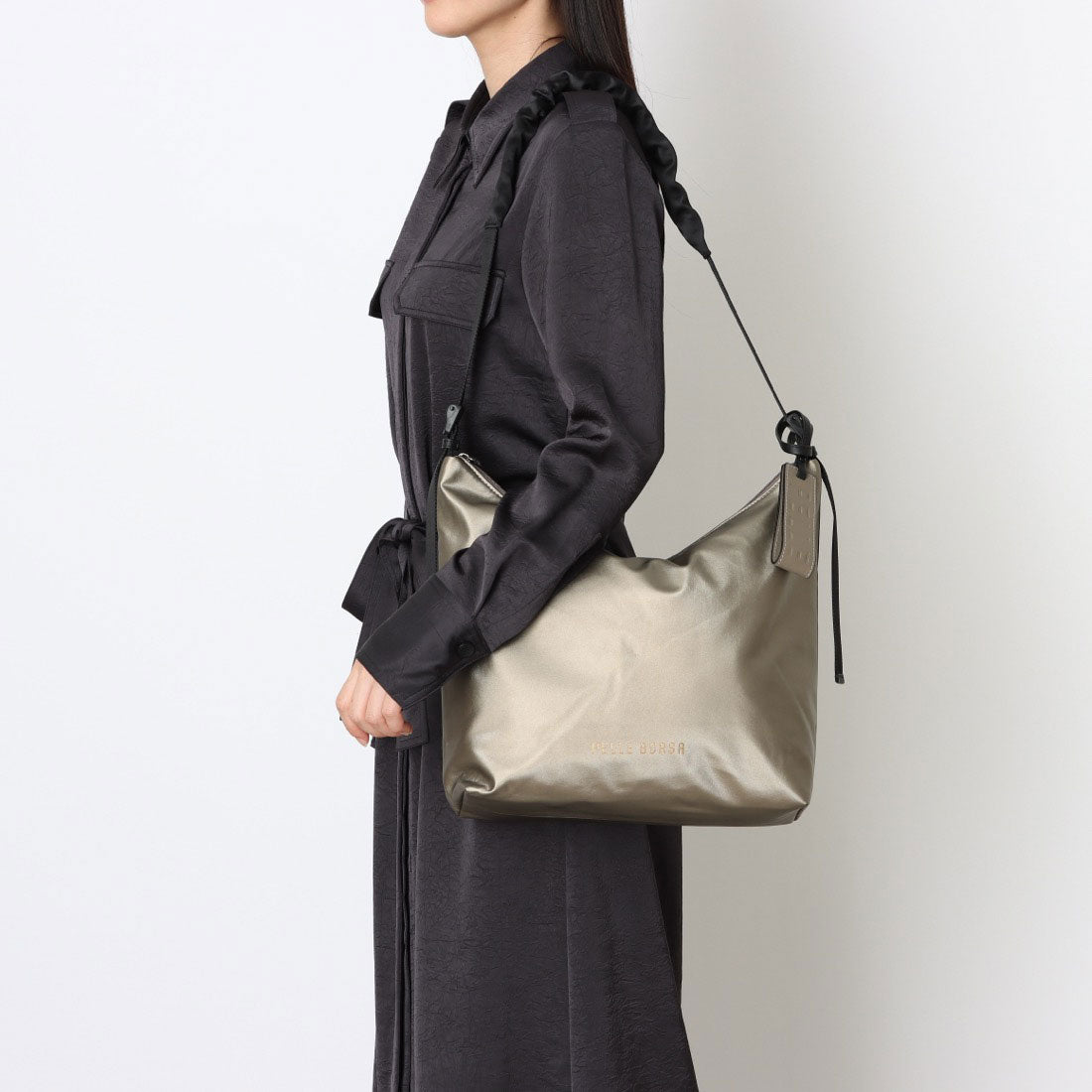 ペレボルサ PELLE BORSA 「チアーズ」ショルダーバッグ （ブラック） ブラック