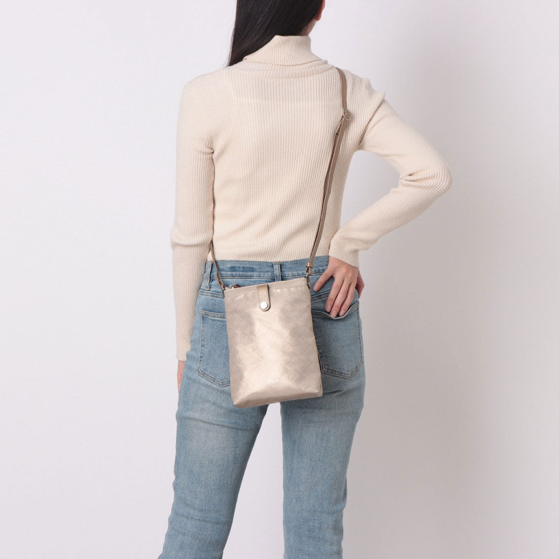 ペレボルサ PELLE BORSA ショルダーバッグ （ガンメタ） ガンメタ