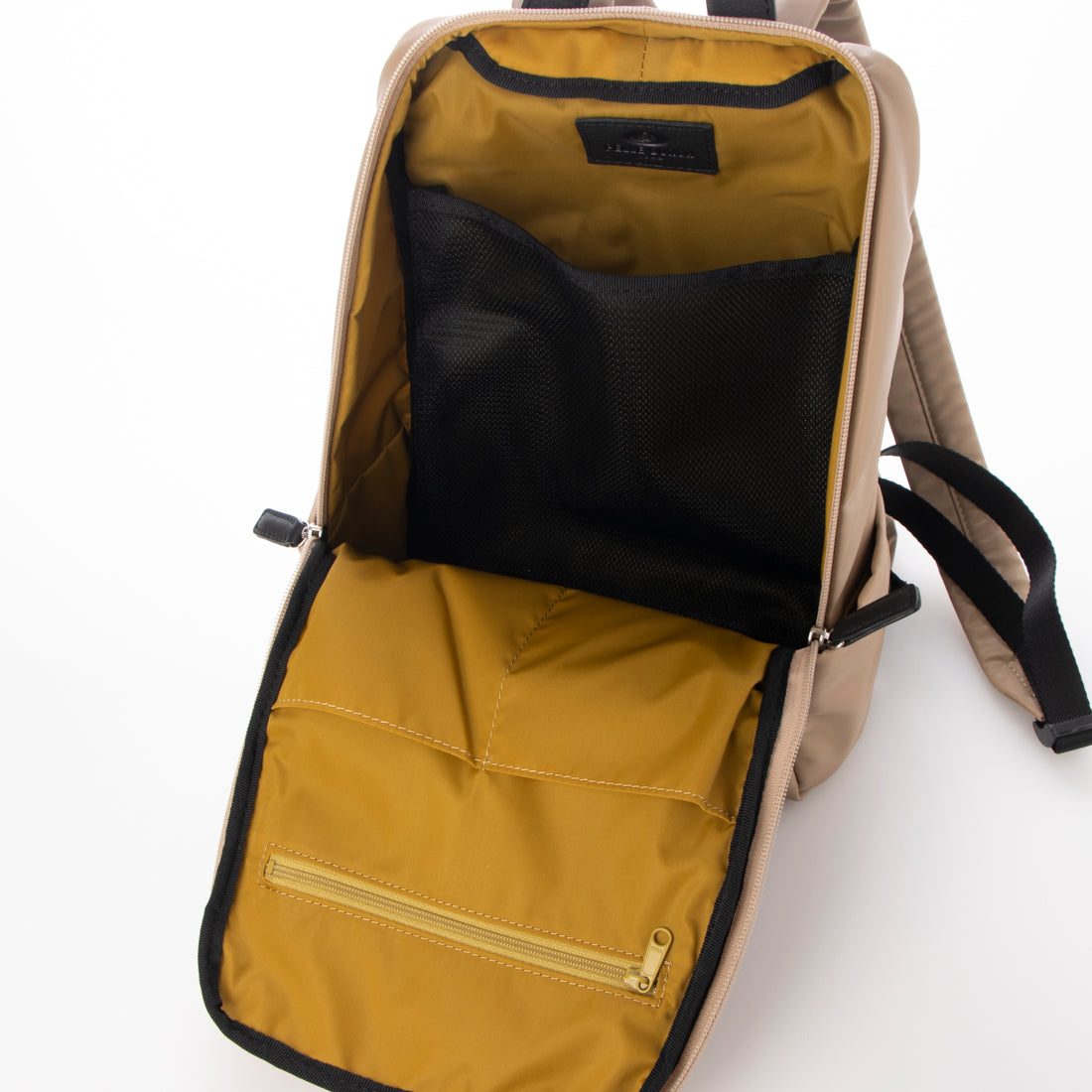 ペレボルサ PELLE BORSA 「チアーズ」ミニリュック （ベージュ） ベージュ
