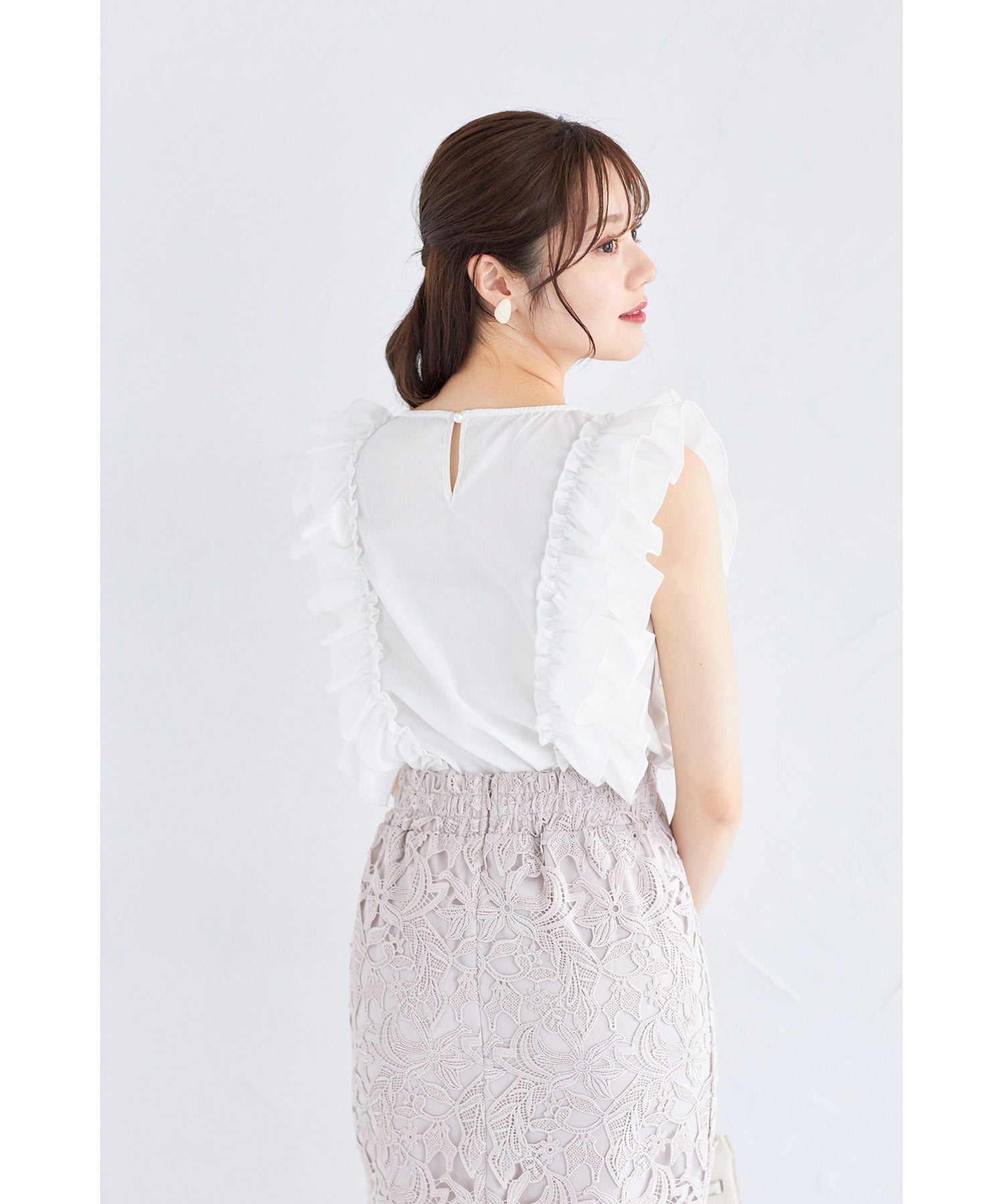 トッコクローゼット tocco closet サイドフリルブラウス （グレイッシュピンク） グレイッシュピンク