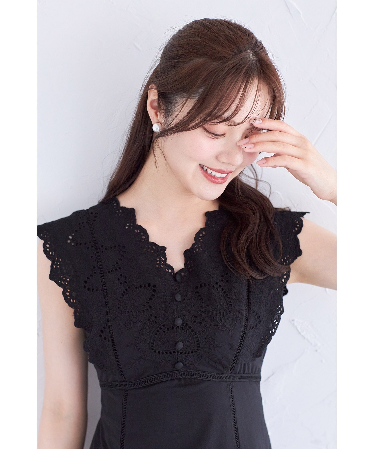 トッコクローゼット tocco closet ウエストりぼん付きコットンカットワークレース刺繍ワンピース （ネイビー） ネイビー
