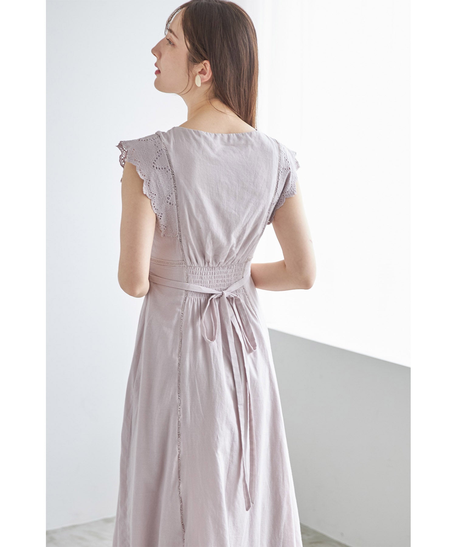 トッコクローゼット tocco closet ウエストりぼん付きコットンカットワークレース刺繍ワンピース （ネイビー） ネイビー