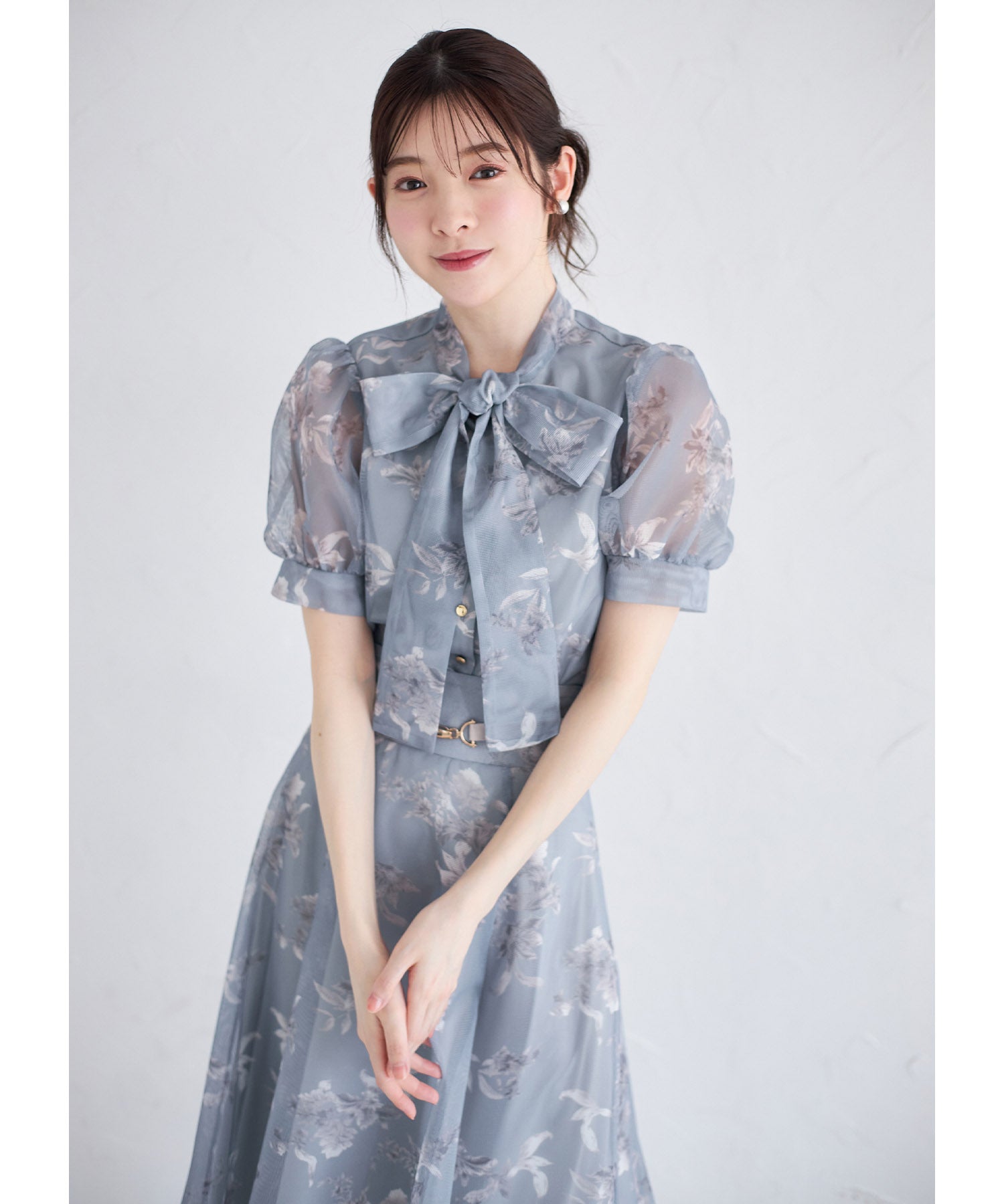 トッコクローゼット tocco closet ボウタイリボンフラワープリントメッシュブラウス （ライトベージュ） ライトベージュ