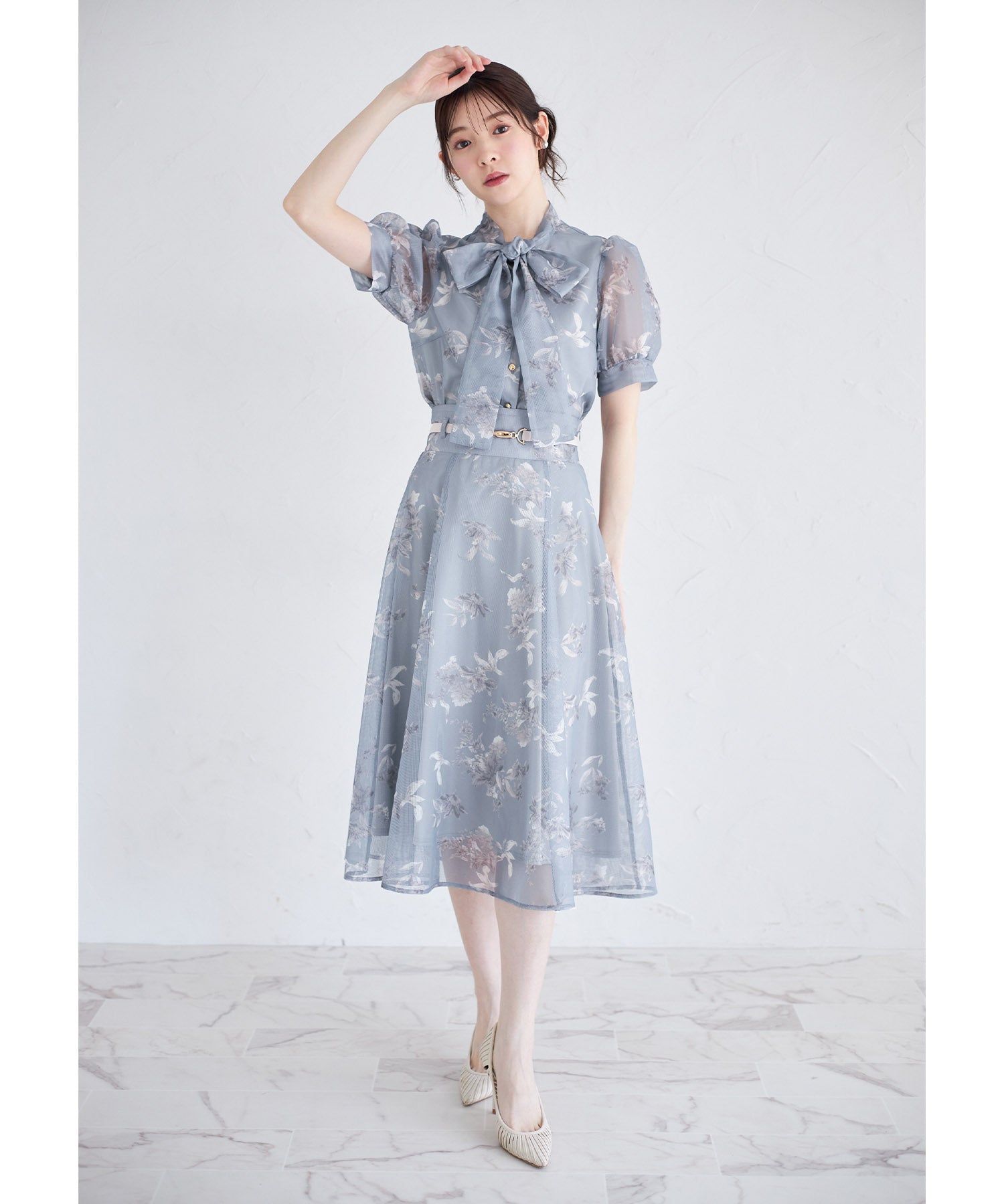 トッコクローゼット tocco closet ボウタイリボンフラワープリントメッシュブラウス （ライトベージュ） ライトベージュ