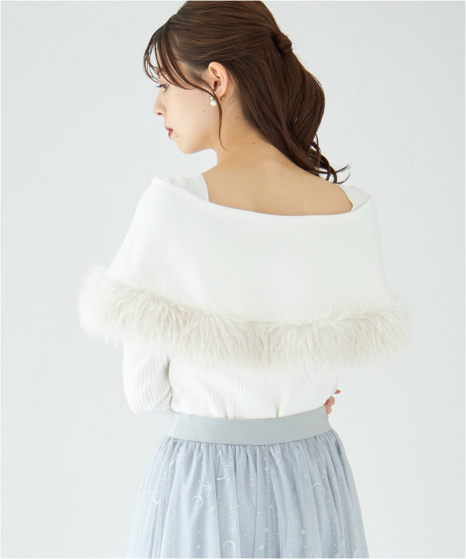 トッコクローゼット tocco closet ファー付きケープライク袖口フリルリブニットプルオーバー