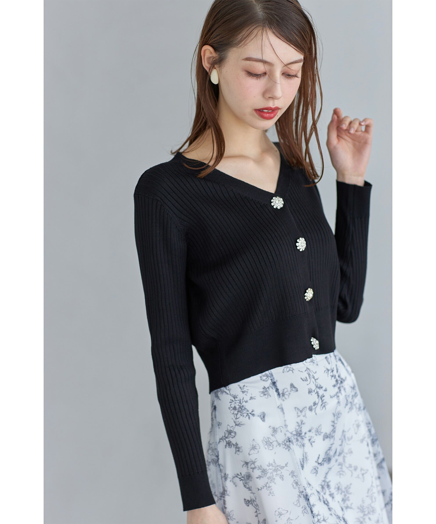 トッコクローゼット tocco closet 花朵珠飾短版羅紋針織開衫