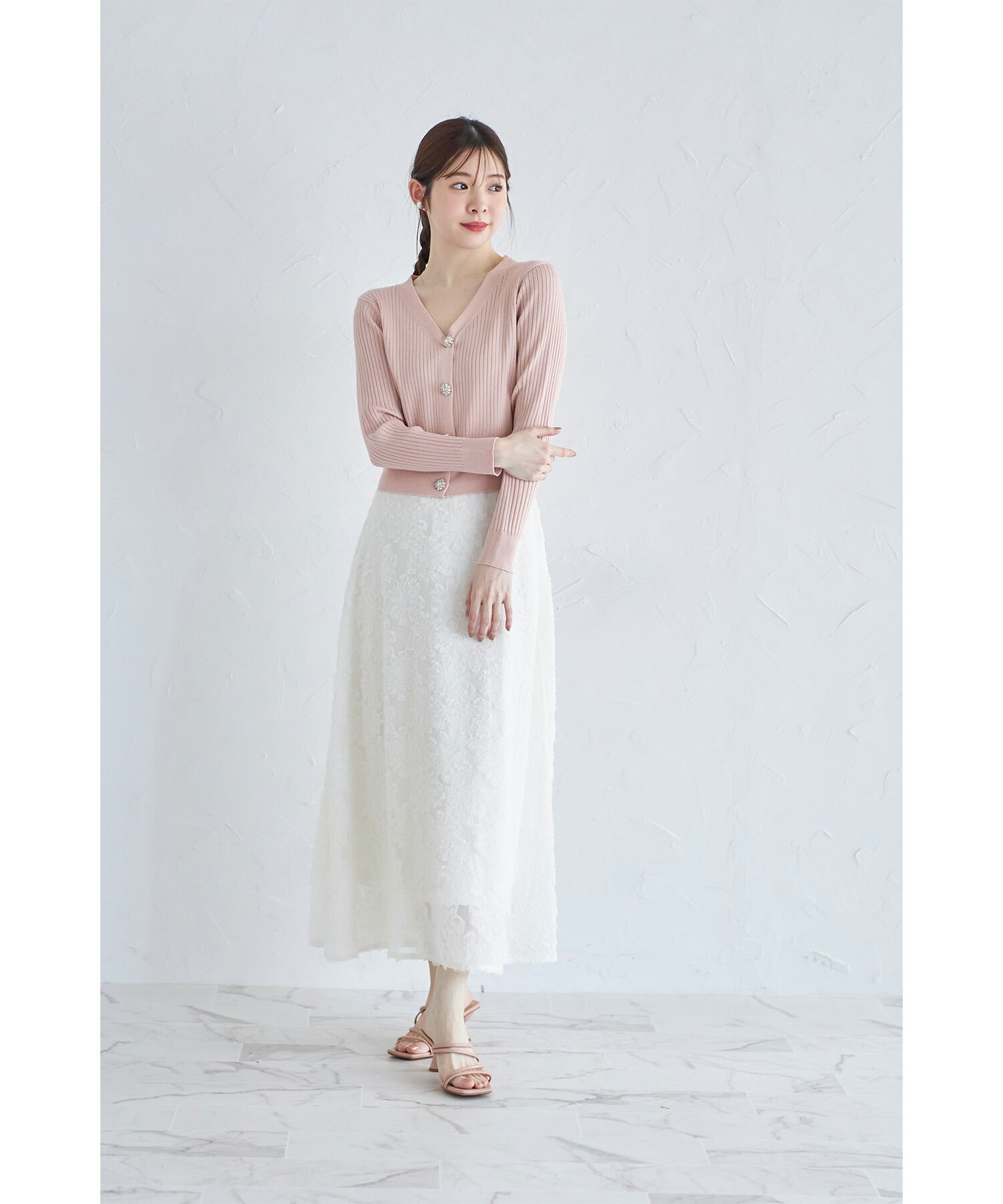 トッコクローゼット tocco closet 花朵珠飾短版羅紋針織開衫