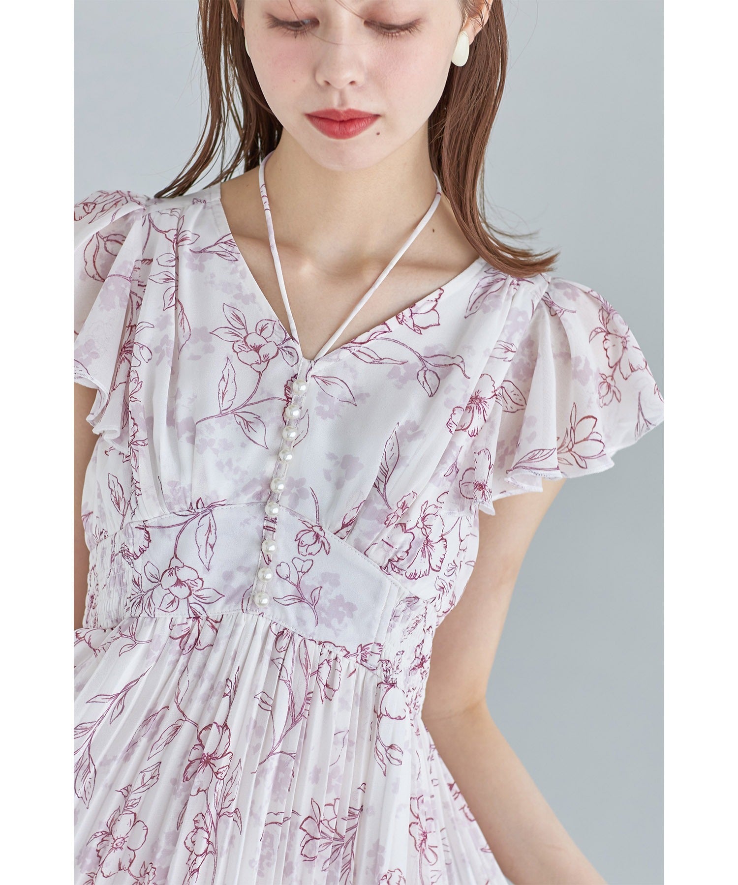 Tocco Closet Pearl-Embellished Neck Ribbon Watercolor Line Flower Pleated One-Piece Dress