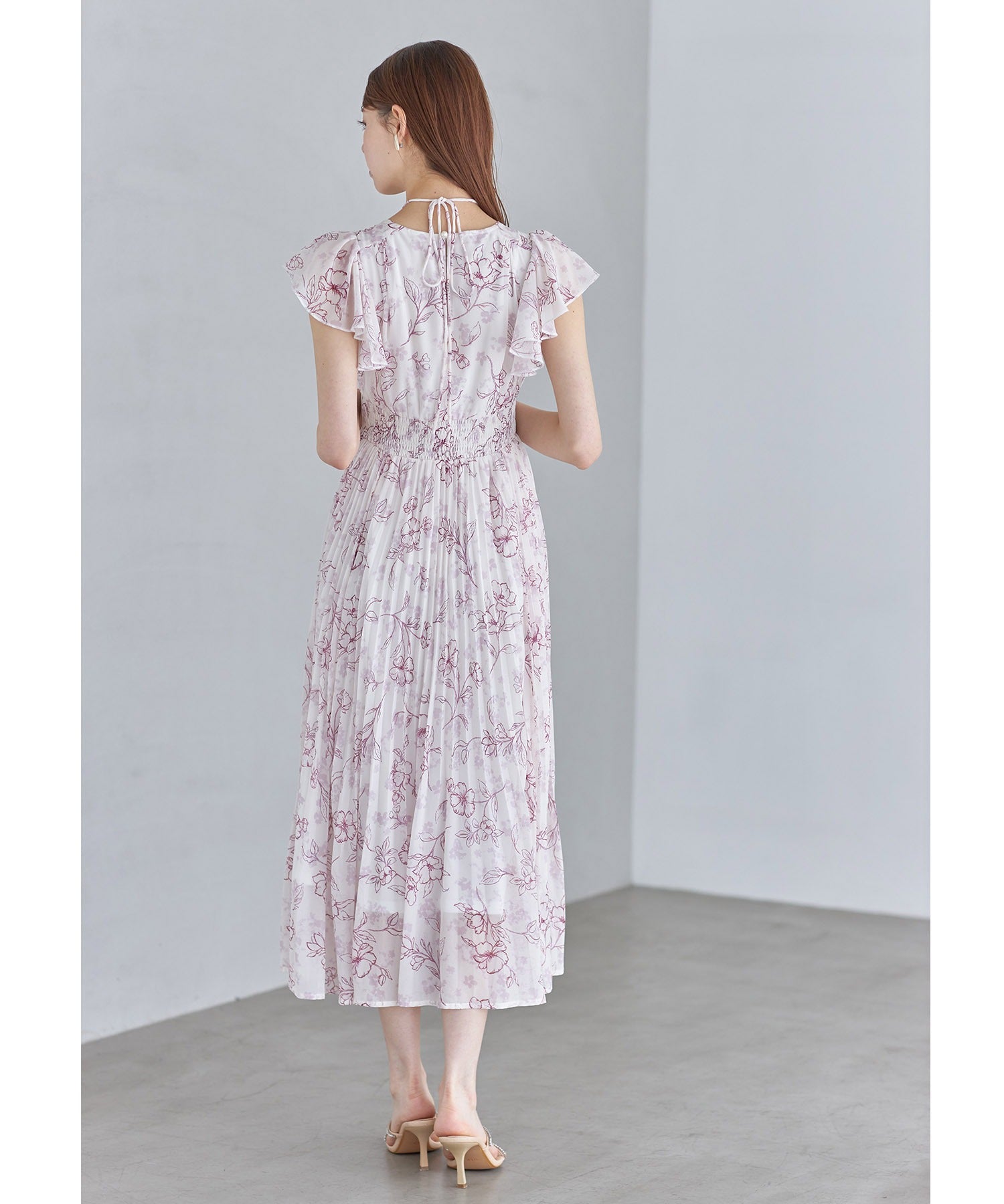 トッコクローゼット tocco closet パール付きネックリボン水彩ラインフラワープリーツワンピース