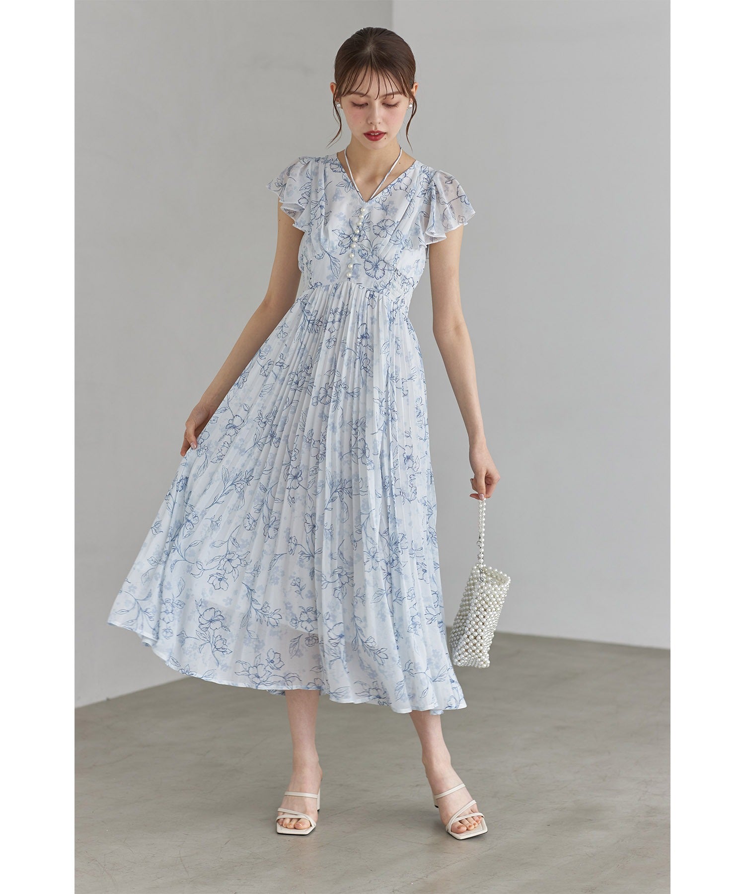 トッコクローゼット tocco closet パール付きネックリボン水彩ラインフラワープリーツワンピース